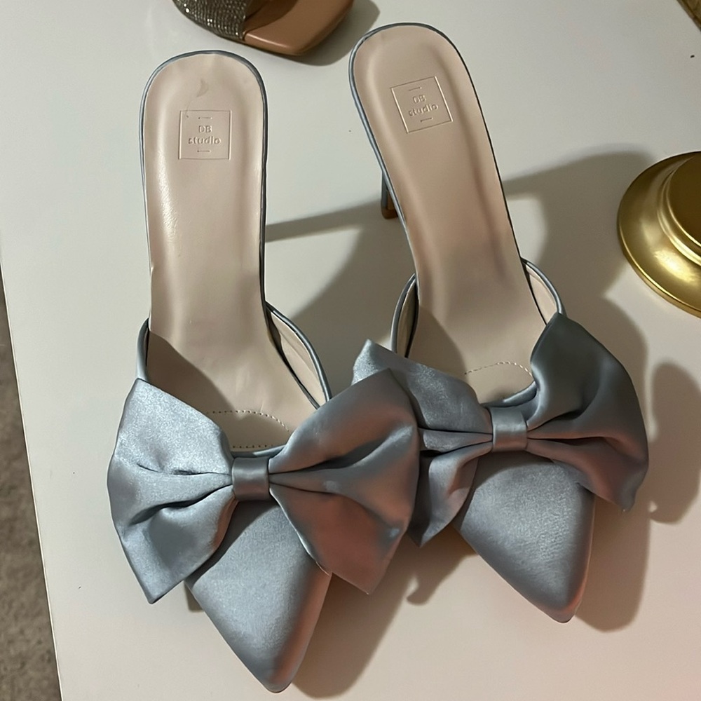 Blue DB STUDIO heel size 7.5